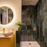 Jacuzzi Chic Et Romantique Climatise 아파트 빌뢰르반