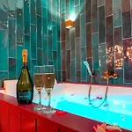 Jacuzzi Chic Et Romantique Climatise 빌뢰르반