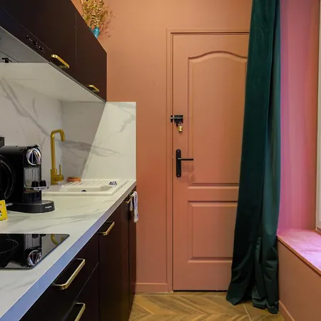 Jacuzzi Chic Et Romantique Climatise 아파트 *